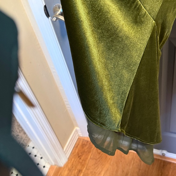 Olive Green Velvet Women's Jacket - Picture 4 of 5